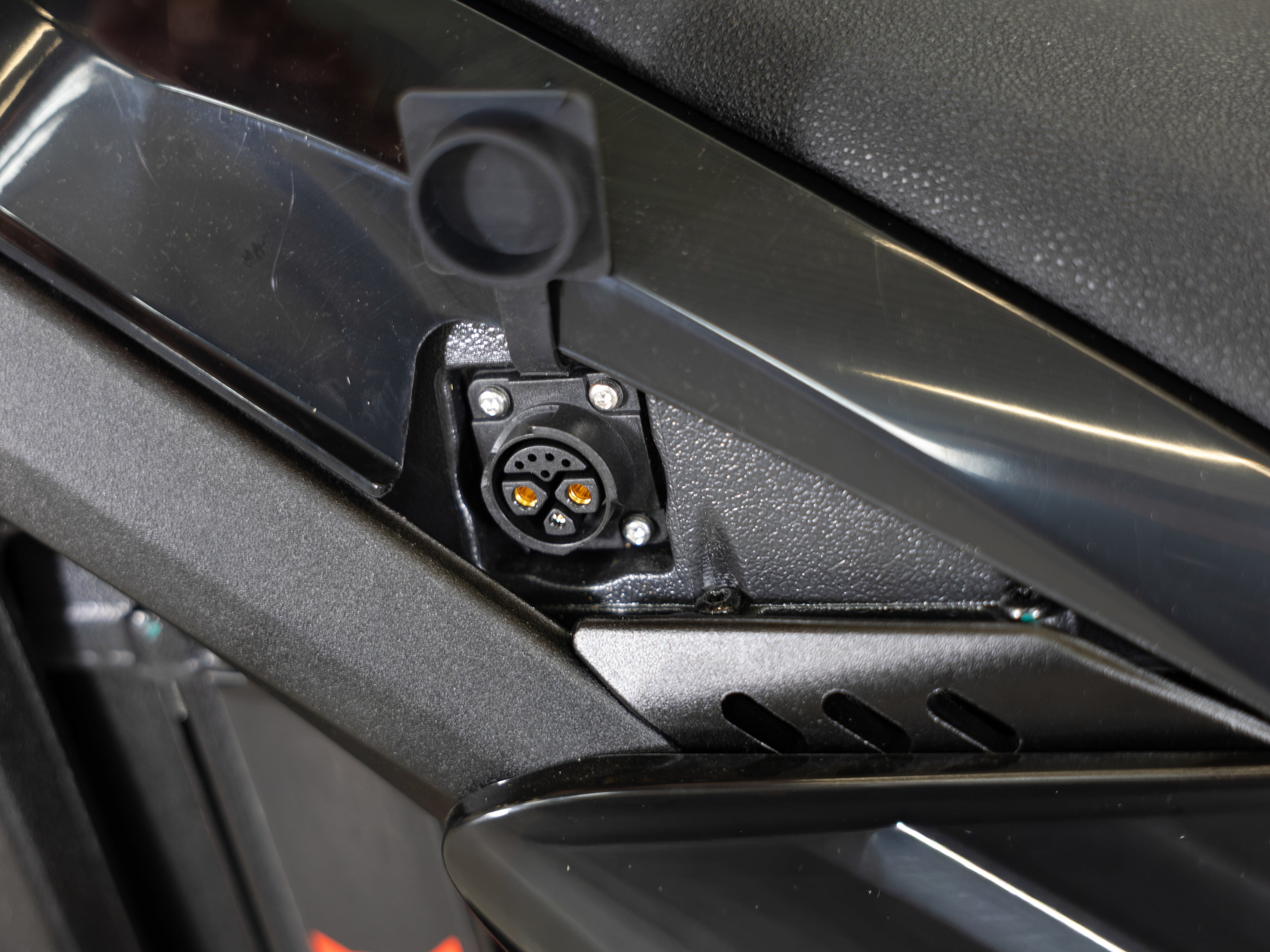 Arctic Leopard XE PRO R L1e – versión homologada